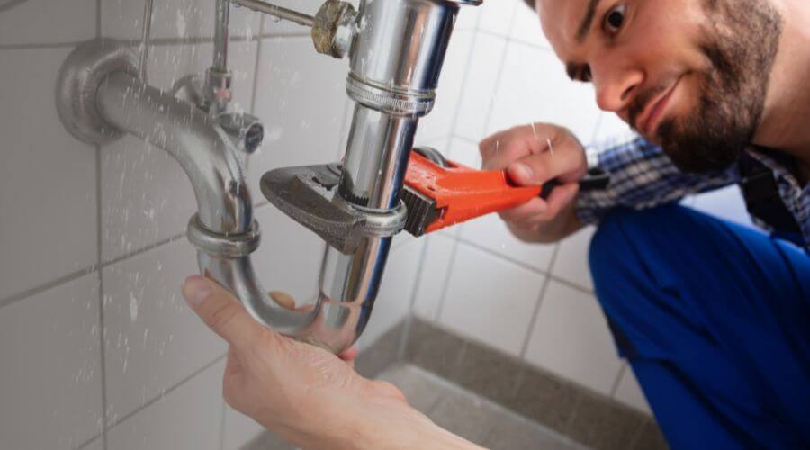 Toilet clog repair in Quebradillas, PR